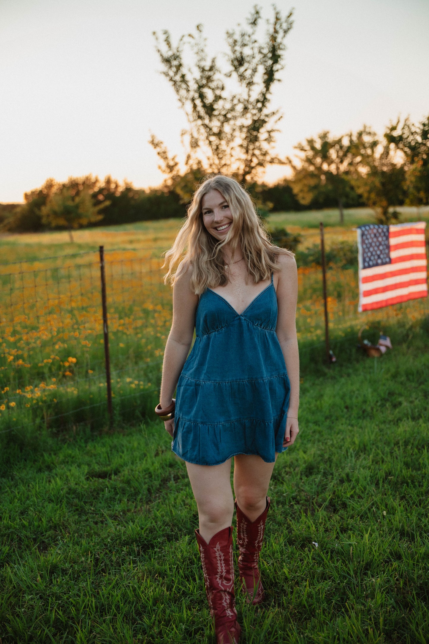 Darling denim dress!