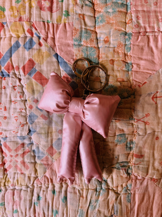 Bow keychain