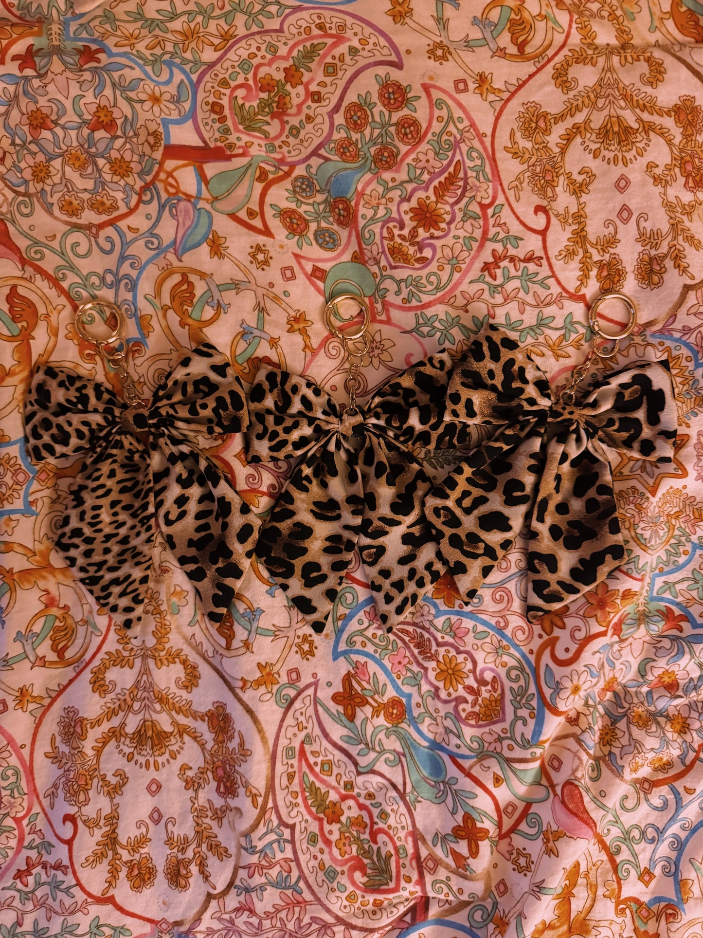 Cheetah bow keychain!